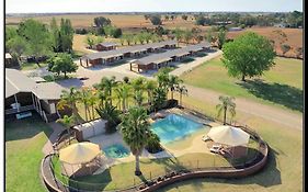 Hilltop Resort